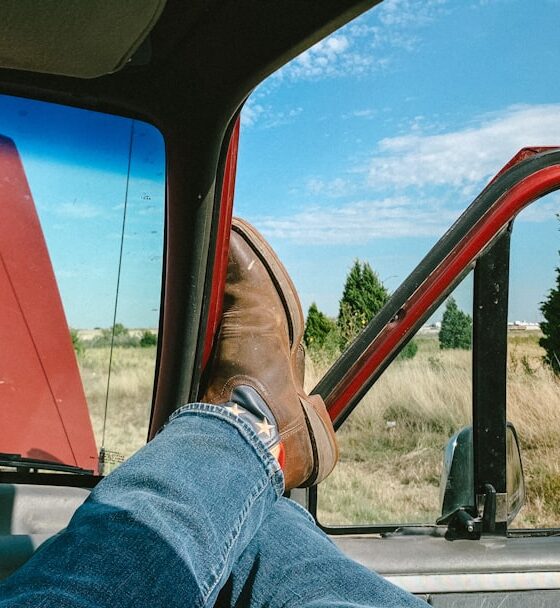Zo combineer je cowboylaarzen en Chelsea boots met stijl